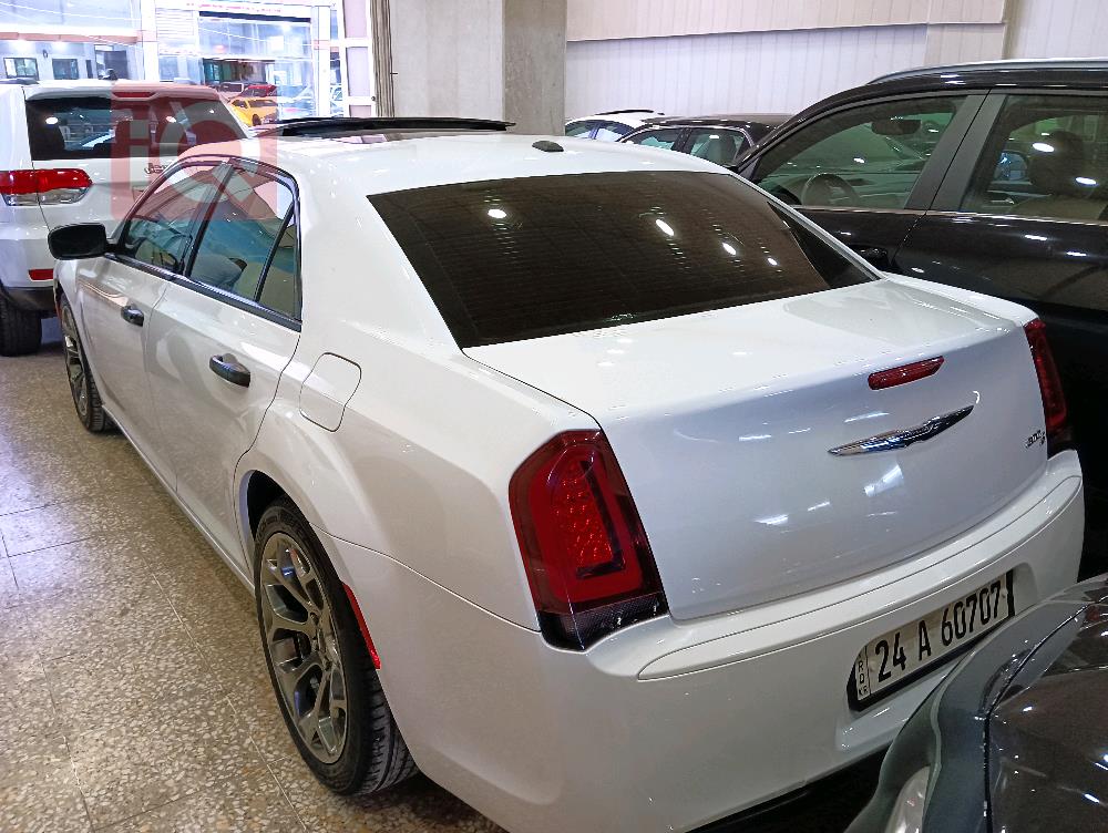 كرايسلر 300